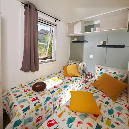 Mobil - 6 Pers. - Api-1-52-2151 Camping Anduze